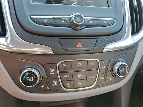 Used 2019 Chevrolet Equinox LT image 17