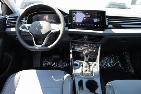 New 2025 Volkswagen Jetta SE image 19