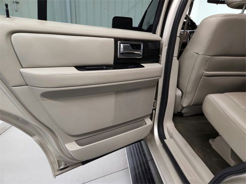 Used 2017 Lincoln Navigator Select image 31