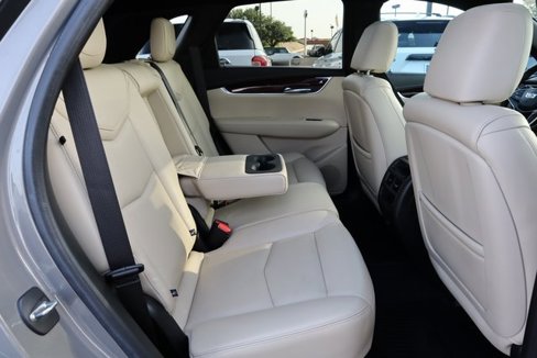 Used 2018 Cadillac XT5 Luxury image 23