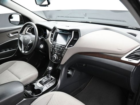 Used 2019 Hyundai Santa Fe XL SE image 53