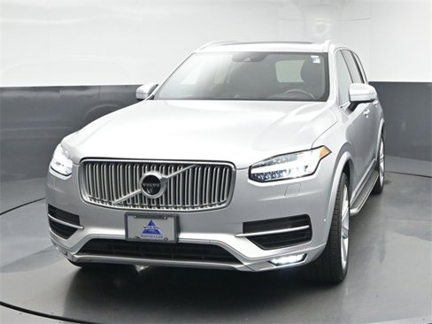 Used 2016 Volvo XC90 T6 Inscription w/ Vision Package image 3