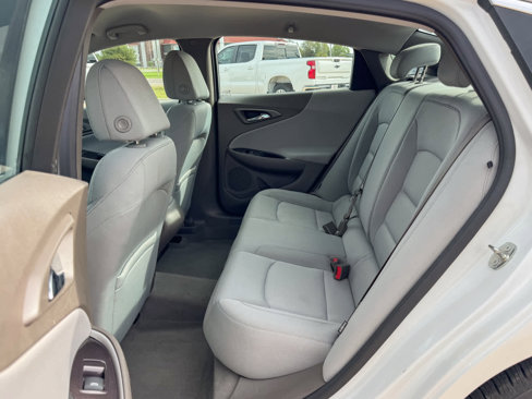 Used 2020 Chevrolet Malibu LS w/ Driver Confidence Package II image 8