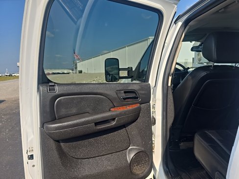 Used 2007 Chevrolet Silverado 2500 LTZ w/ Safety Package image 16