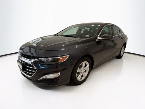 Used 2022 Chevrolet Malibu LS image 3