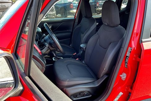 Used 2022 Jeep Renegade Latitude w/ Convenience Group image 25