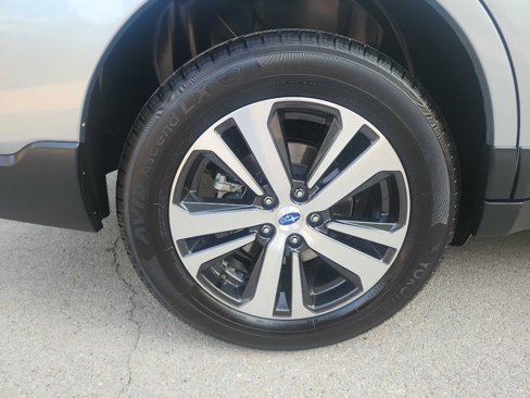 Used 2019 Subaru Outback 2.5i Limited image 12
