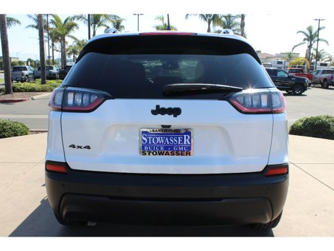 Used 2023 Jeep Cherokee Altitude Lux image 4