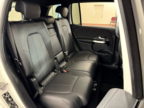 Used 2022 Mercedes-Benz GLB 250 4MATIC image 34