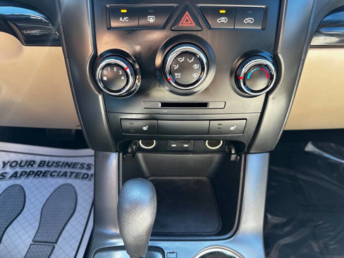 Used 2013 Kia Sorento LX w/ Convenience Pkg image 17