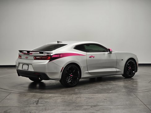 Used 2016 Chevrolet Camaro LT image 8