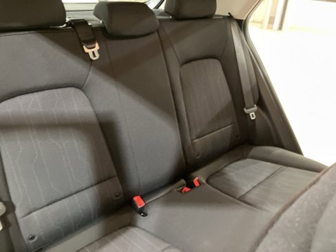 Used 2024 Hyundai Venue SE image 21