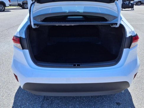 Used 2025 Toyota Corolla LE image 13