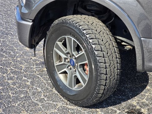 Used 2016 Ford F150 Lariat w/ Equipment Group 502A Luxury image 27