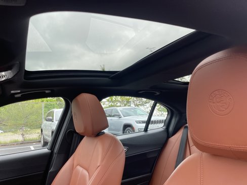 Used 2023 Alfa Romeo Giulia Ti w/ Active Assist Plus Package image 37