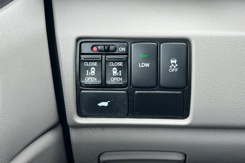 Used 2016 Honda Odyssey EX-L image 44