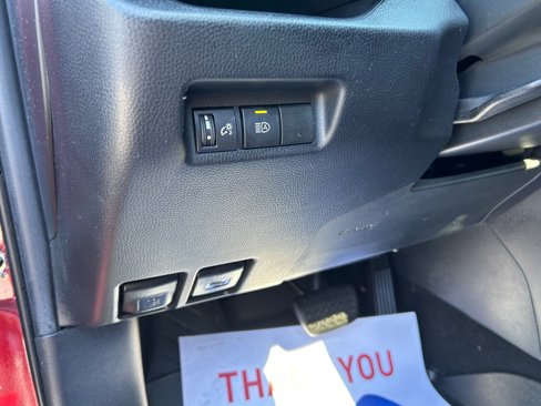 Used 2019 Toyota RAV4 XLE image 33