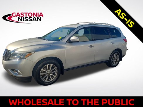 Used 2015 Nissan Pathfinder SV image 37