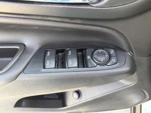 Used 2019 Chevrolet Equinox LT image 13
