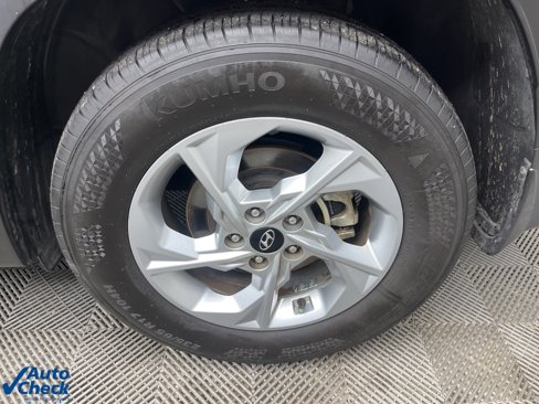 Used 2023 Hyundai Tucson SE image 29