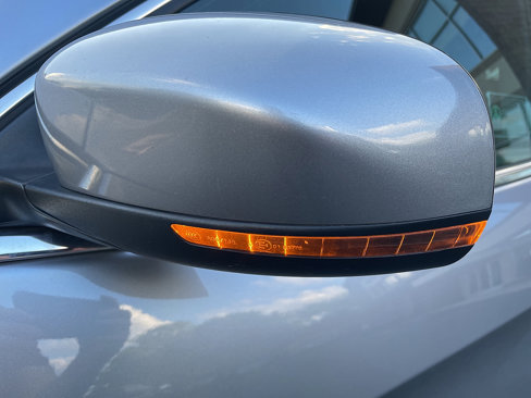 Used 2019 Jeep Cherokee Limited image 26