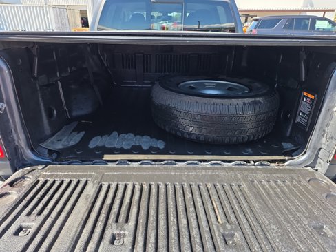 Used 2017 Chevrolet Colorado Z71 image 34