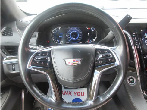 Used 2017 Cadillac Escalade Platinum image 9