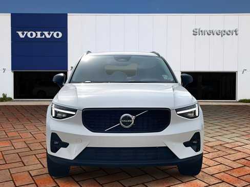 New 2025 Volvo XC40 B5 Plus w/ Protection Package Premier image 2