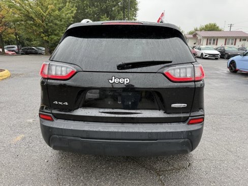Used 2021 Jeep Cherokee Latitude Plus w/ Sun & Sound Group image 4