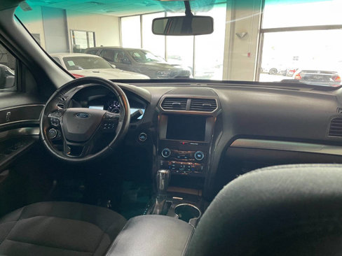 Used 2018 Ford Explorer XLT w/ Equipment Group 201A image 26