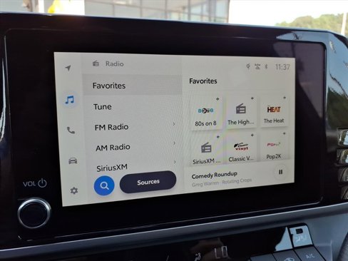 New 2025 Toyota Camry SE image 24