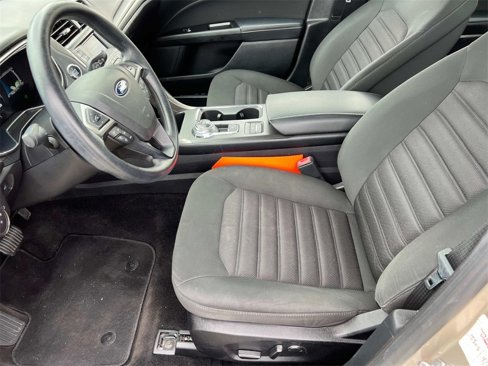 Used 2017 Ford Fusion SE image 14