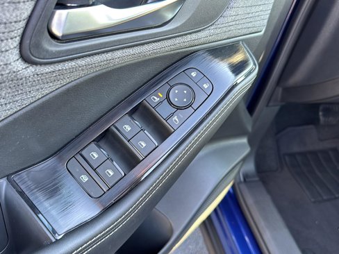 Used 2023 Nissan Rogue SV image 28
