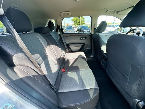 Used 2023 Nissan Rogue SV image 26
