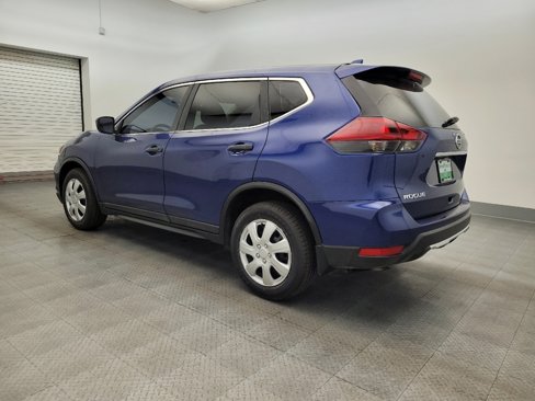 Used 2019 Nissan Rogue S image 3