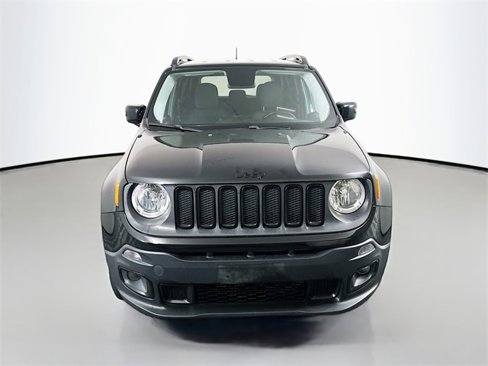 Used 2017 Jeep Renegade Altitude image 2
