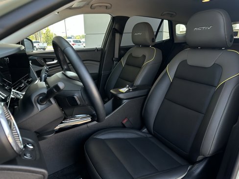 Used 2024 Chevrolet Trax ACTIV w/ Driver Confidence Package image 14