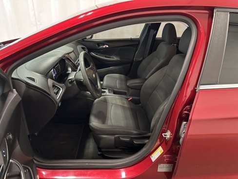 Used 2017 Chevrolet Cruze LT image 7