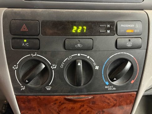 Used 2006 Toyota Corolla LE image 5