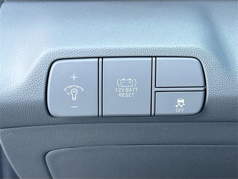 New 2025 Hyundai Elantra SEL image 10