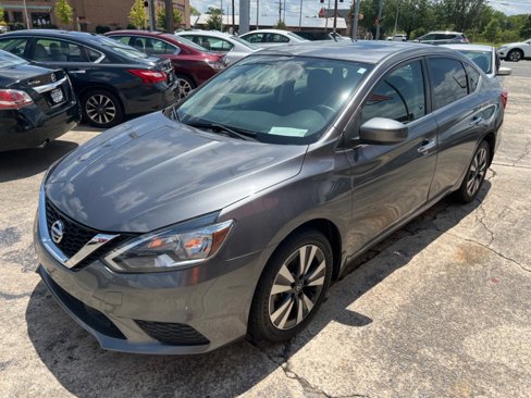 Used 2019 Nissan Sentra SV image 1