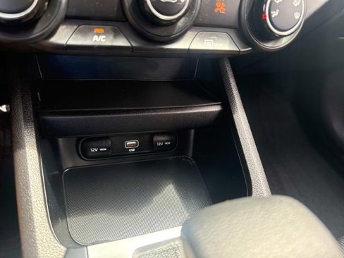 Used 2022 Kia Forte LXS image 23