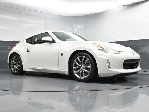 Used 2014 Nissan 370Z Touring w/ Aerodynamics Package image 20