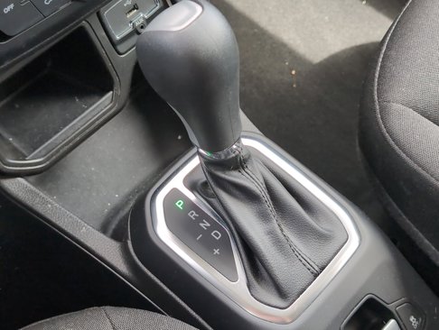 Used 2021 Jeep Renegade Latitude w/ Luxury Group I image 21
