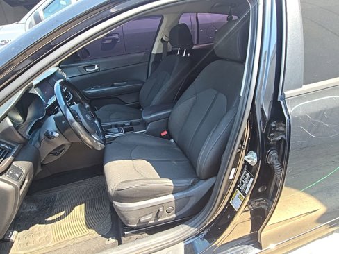 Used 2018 Kia Optima LX image 10