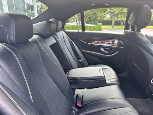 Used 2017 Mercedes-Benz E 300 4MATIC image 28