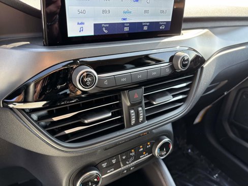 New 2025 Ford Escape Active image 21