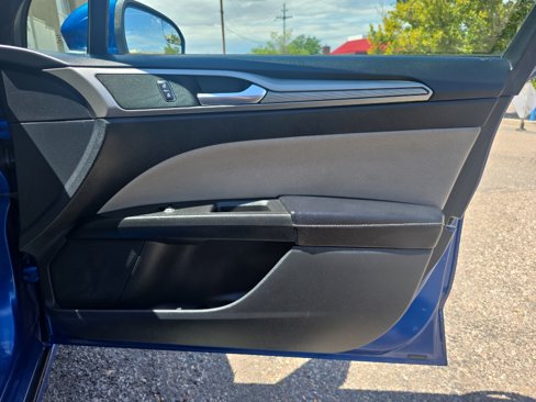 Used 2018 Ford Fusion S image 22