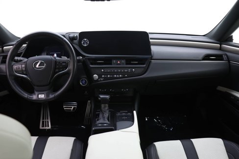 Used 2022 Lexus ES 300h F Sport image 11