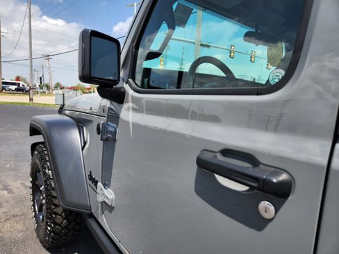 Used 2022 Jeep Wrangler Willys image 39